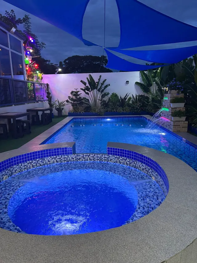 Jacuzzi glowing at dusk